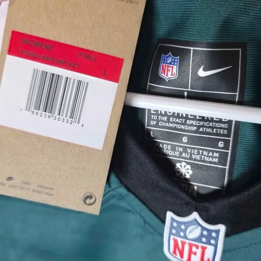 Saquon Barkley Philadelphia Eagles Womens Large Nike Football Jersey